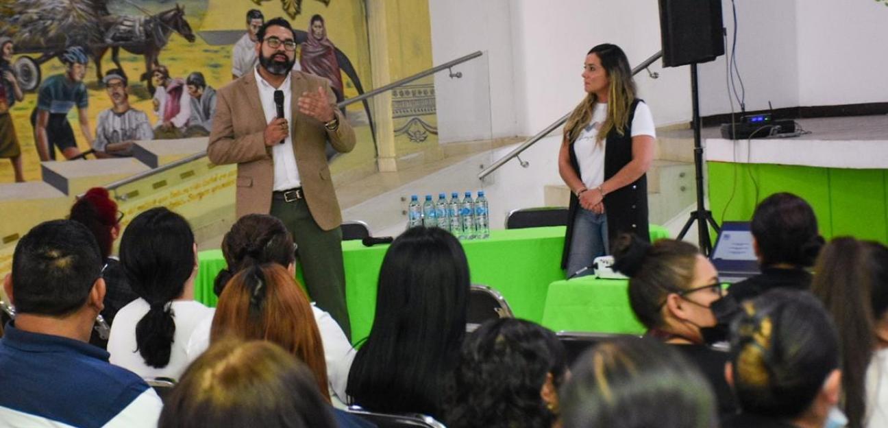 Capacitan a funcionarios soledenses sobre cumplimiento de declaraciones patrimoniales