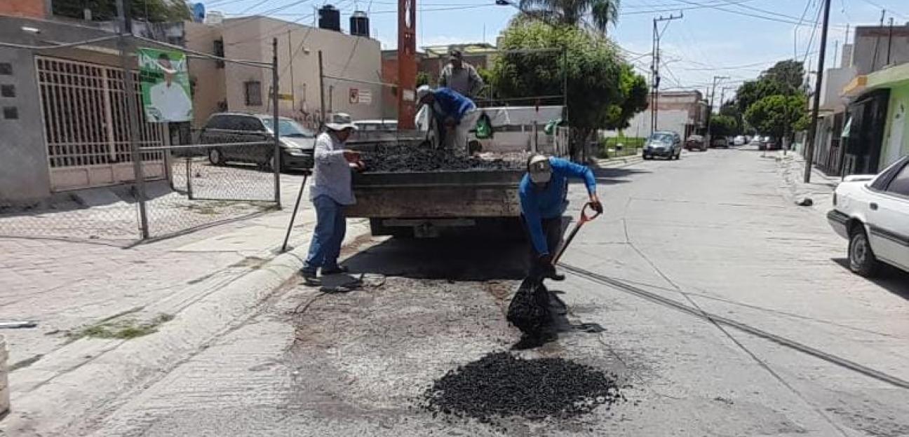 Se intensifican acciones de bacheo en diversas colonias de Soledad