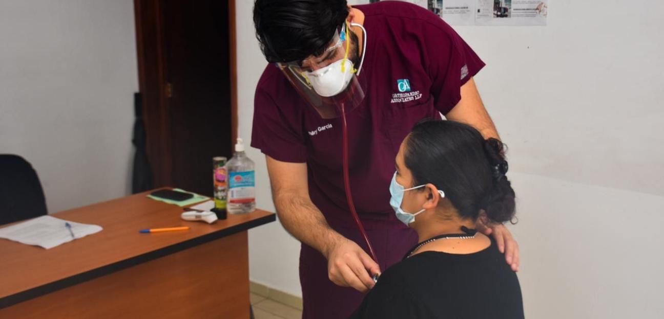 Familias soledenses reciben apoyo médico de consultorios 