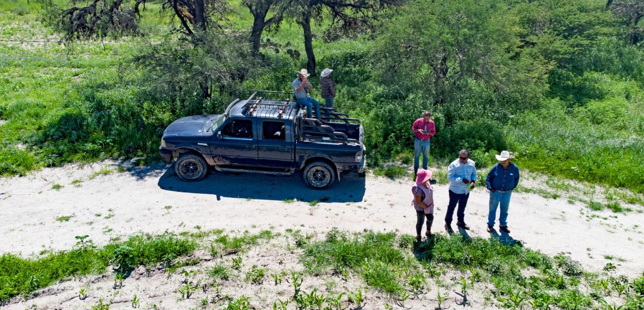 Gobierno Estatal y Municipio Soledense coordina trabajos para la consolidación de represa en La Tinaja