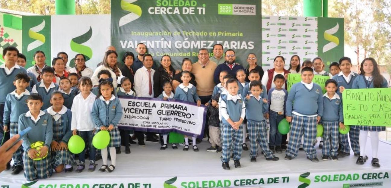 Techado recién inaugurado en primaria de Rancho Nuevo en Soledad, da seguridad y bienestar a los alumnos: padres de familia 