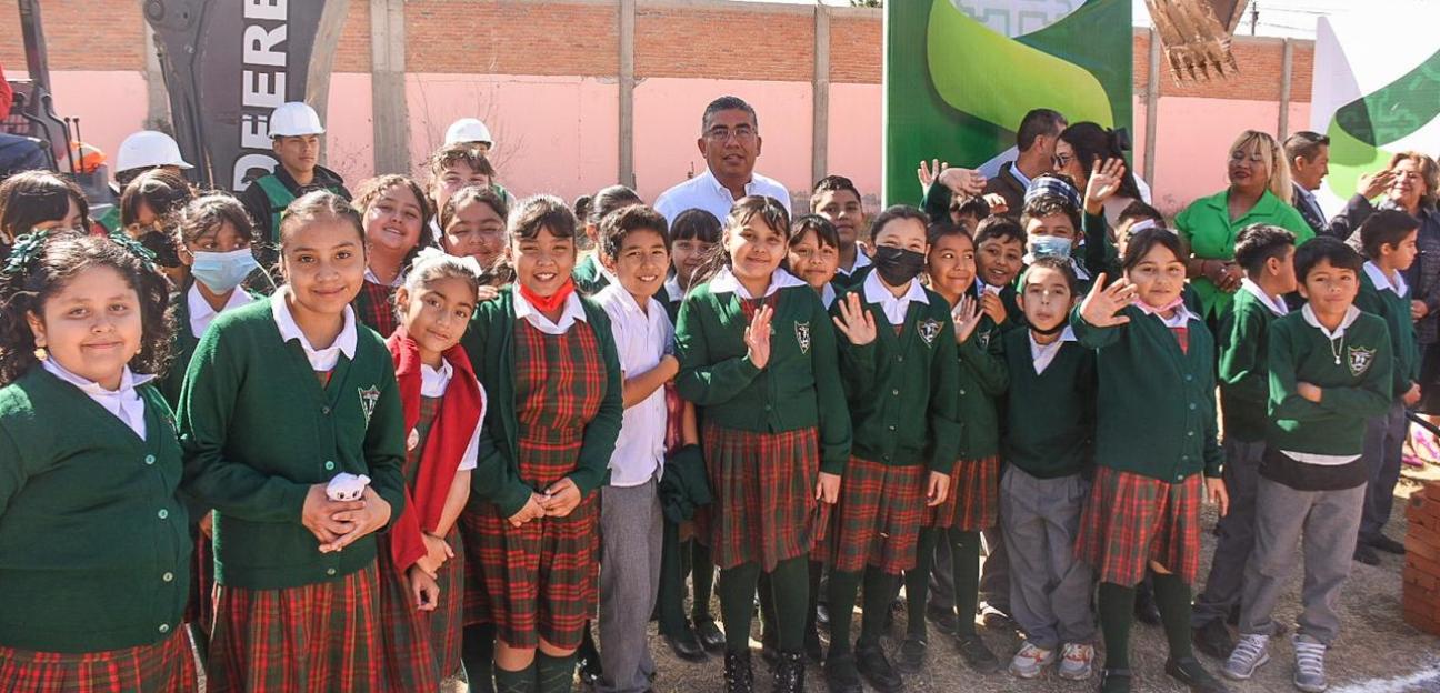 Con construcción de aulas en escuela, Gobierno de Soledad garantiza derecho a la educación de niños y niñas 