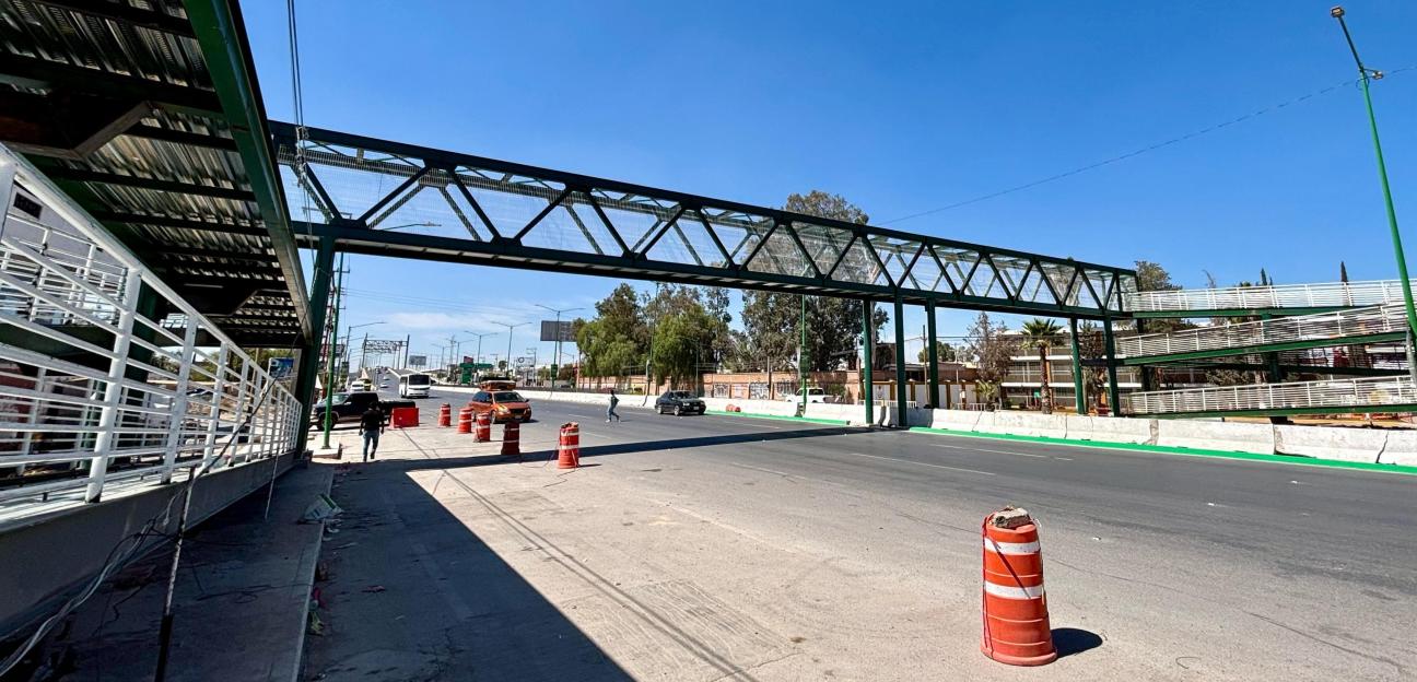 Puente peatonal en Soledad representa seguridad vial y reducción de tiempos de traslado: beneficiarios 