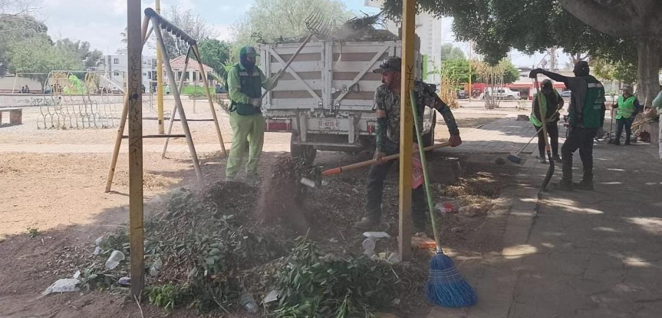 Plaza principal de la colonia 21 de Marzo en constante rehabilitación, limpieza y mejora: Ayuntamiento de Soledad