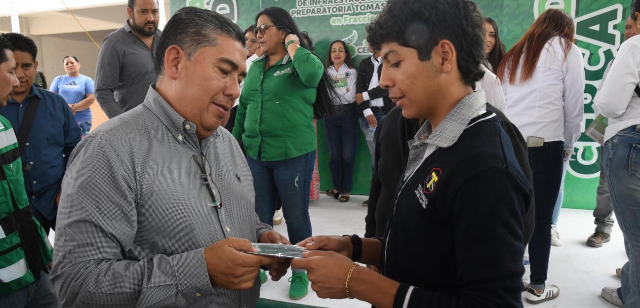 Programas de formación y apoyo a la juventud es una prioridad: Juan Manuel Navarro
