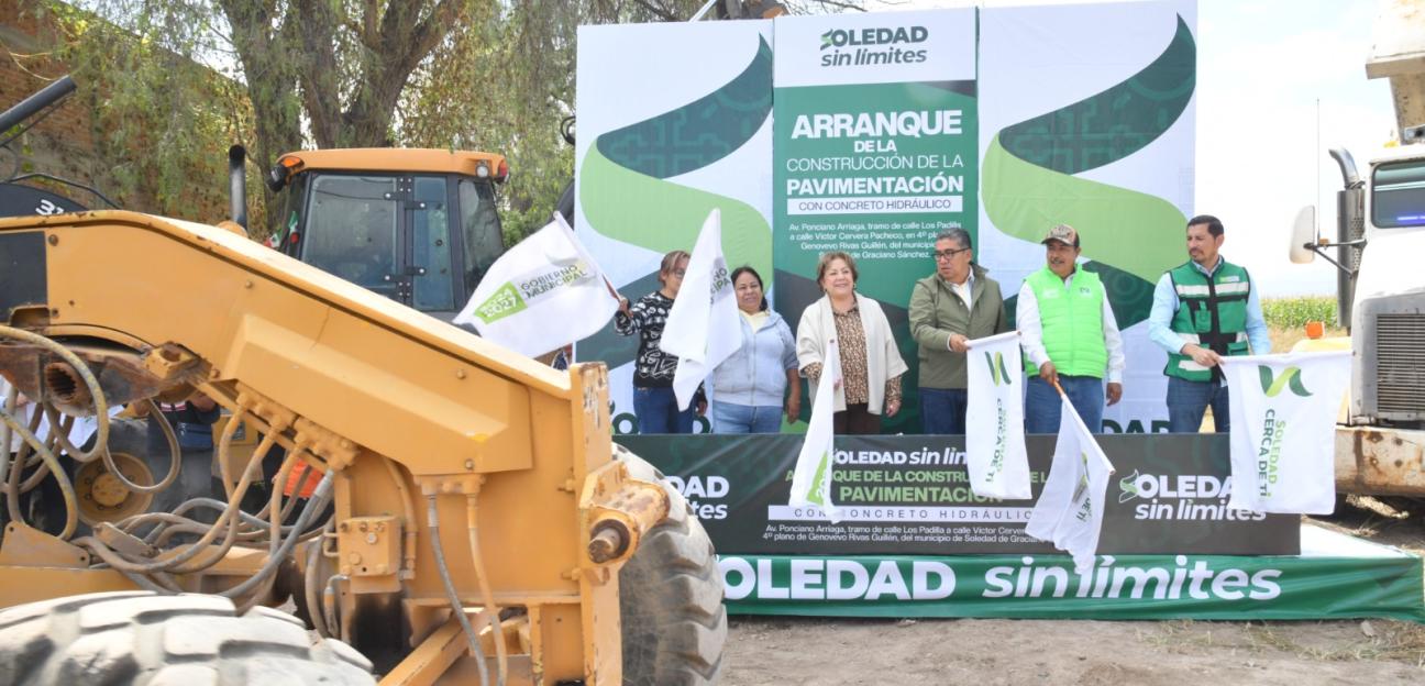 Juan Manuel Navarro inicia ampliación de pavimentación de Av. Ponciano Arriaga para consolidar la conectividad urbana