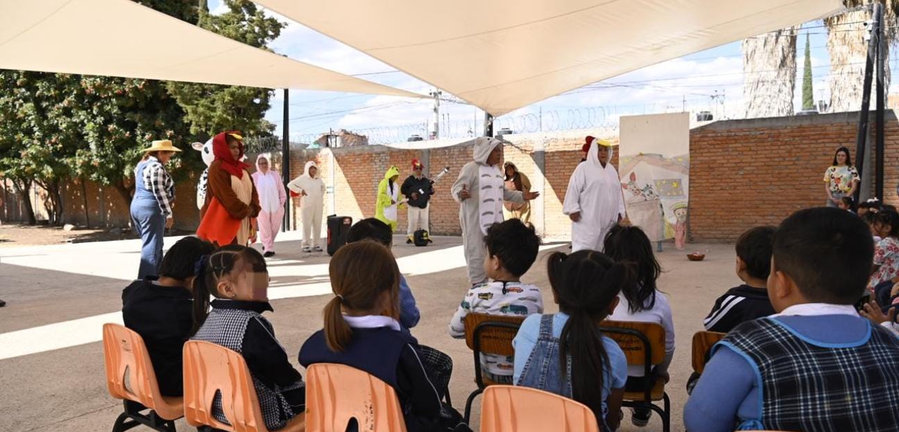 Ambiente festivo y familiar invade la Villa Navideña de Soledad, que seguirá activa todo diciembre