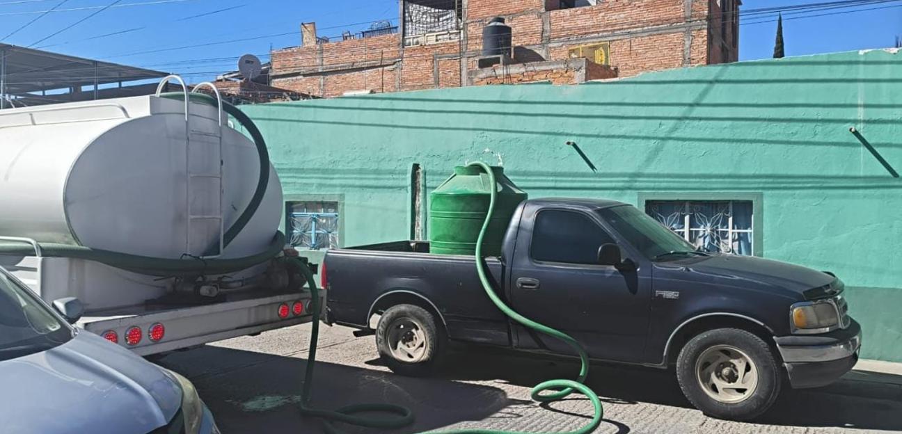 Con inversión municipal, Soledad abastece agua potable a colonias y planteles educativos