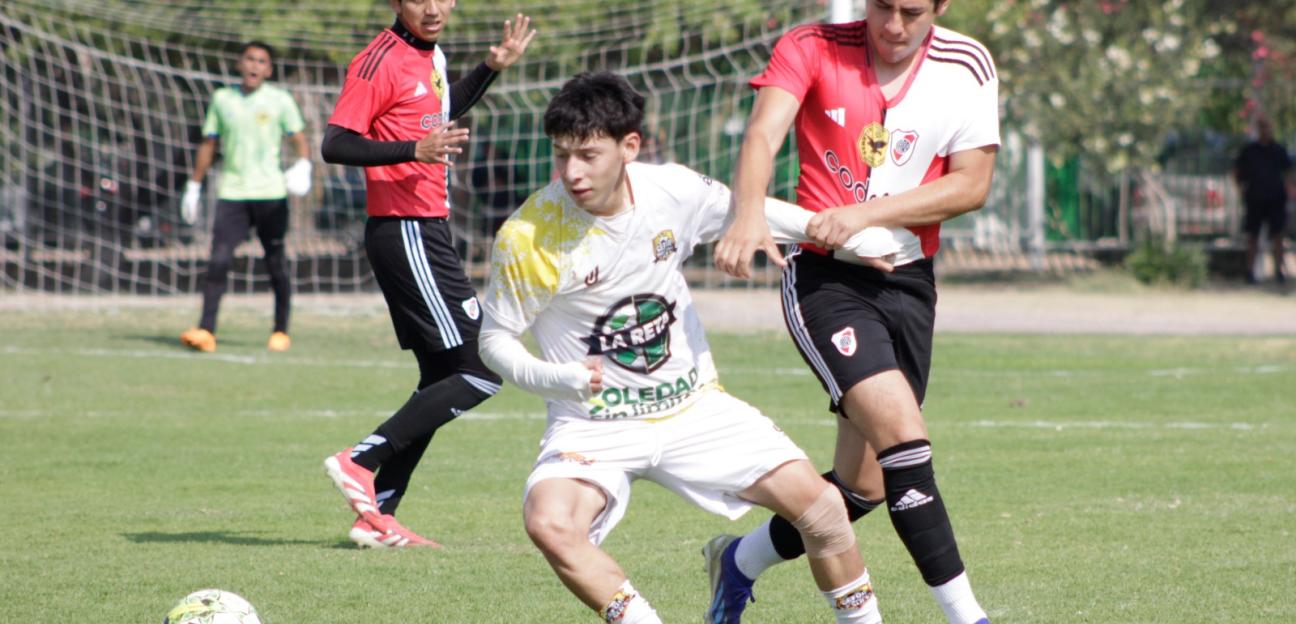 Barbudos-Hetmac FC, líder del Grupo b de la Copa Soledad
