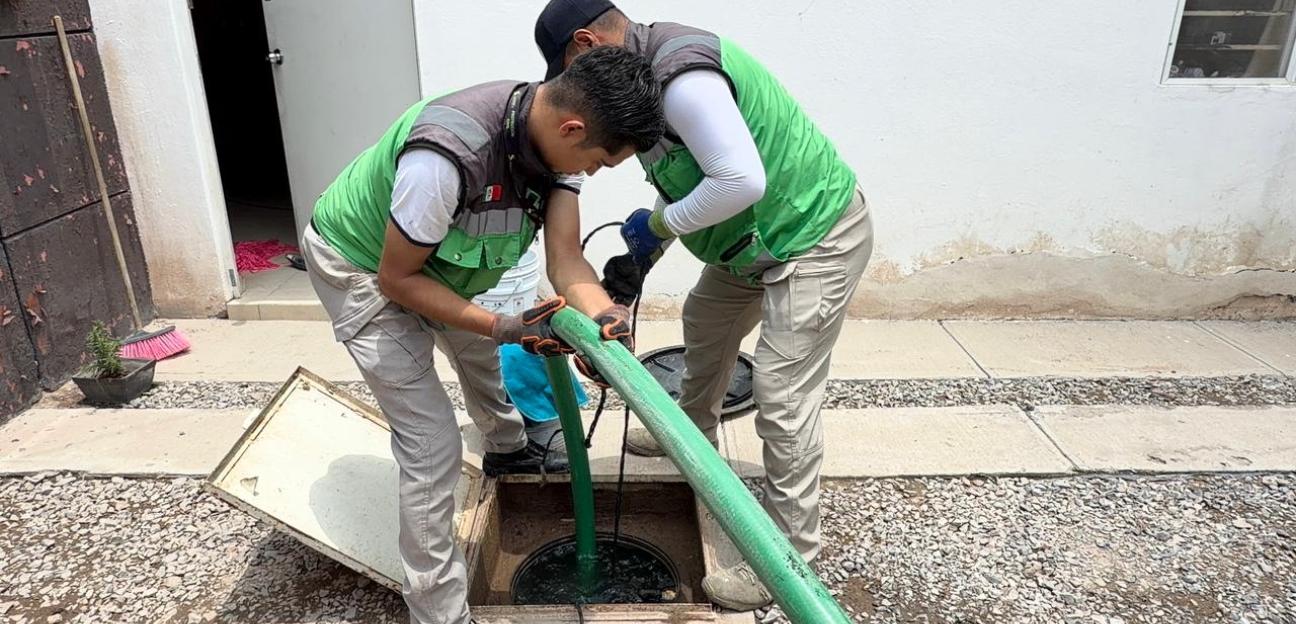 Tras las lluvias, municipio de Soledad apoya a familias con acciones de limpieza y desinfección