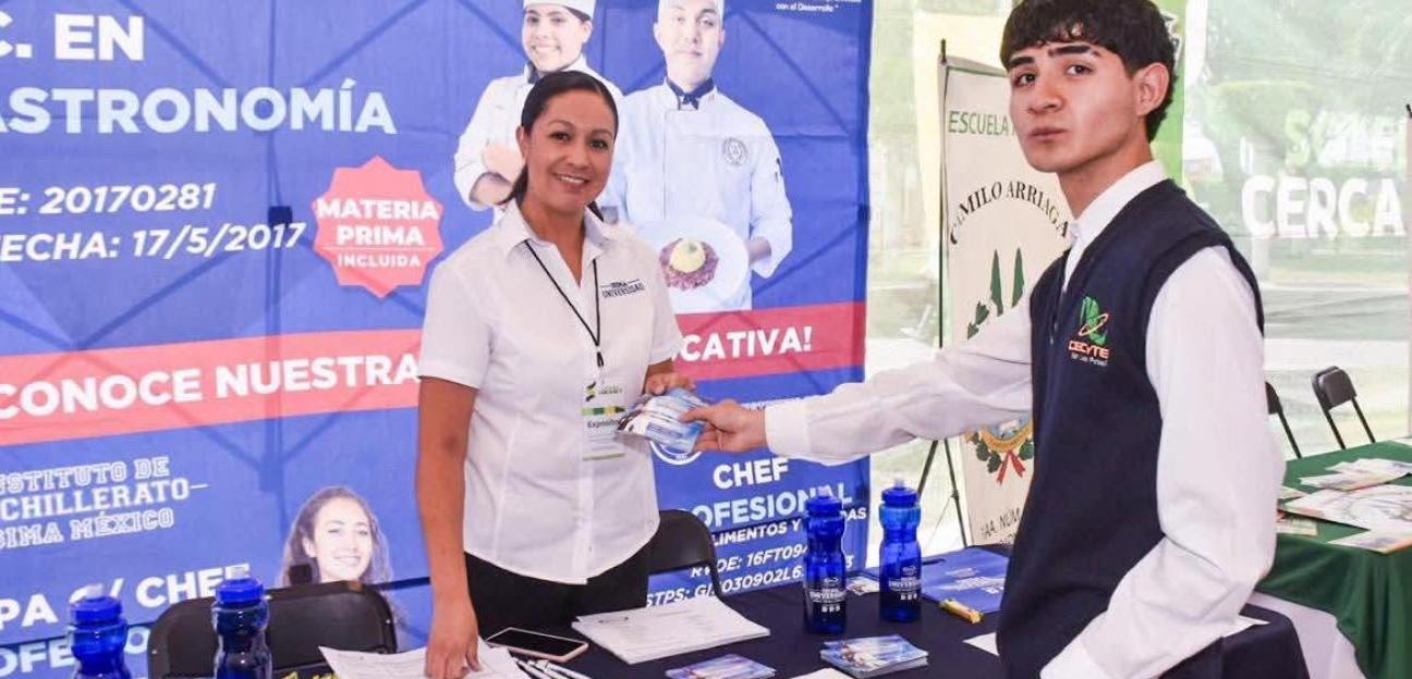 Gobierno de Soledad ofrece becas universitarias a jóvenes que desean continuar preparándose